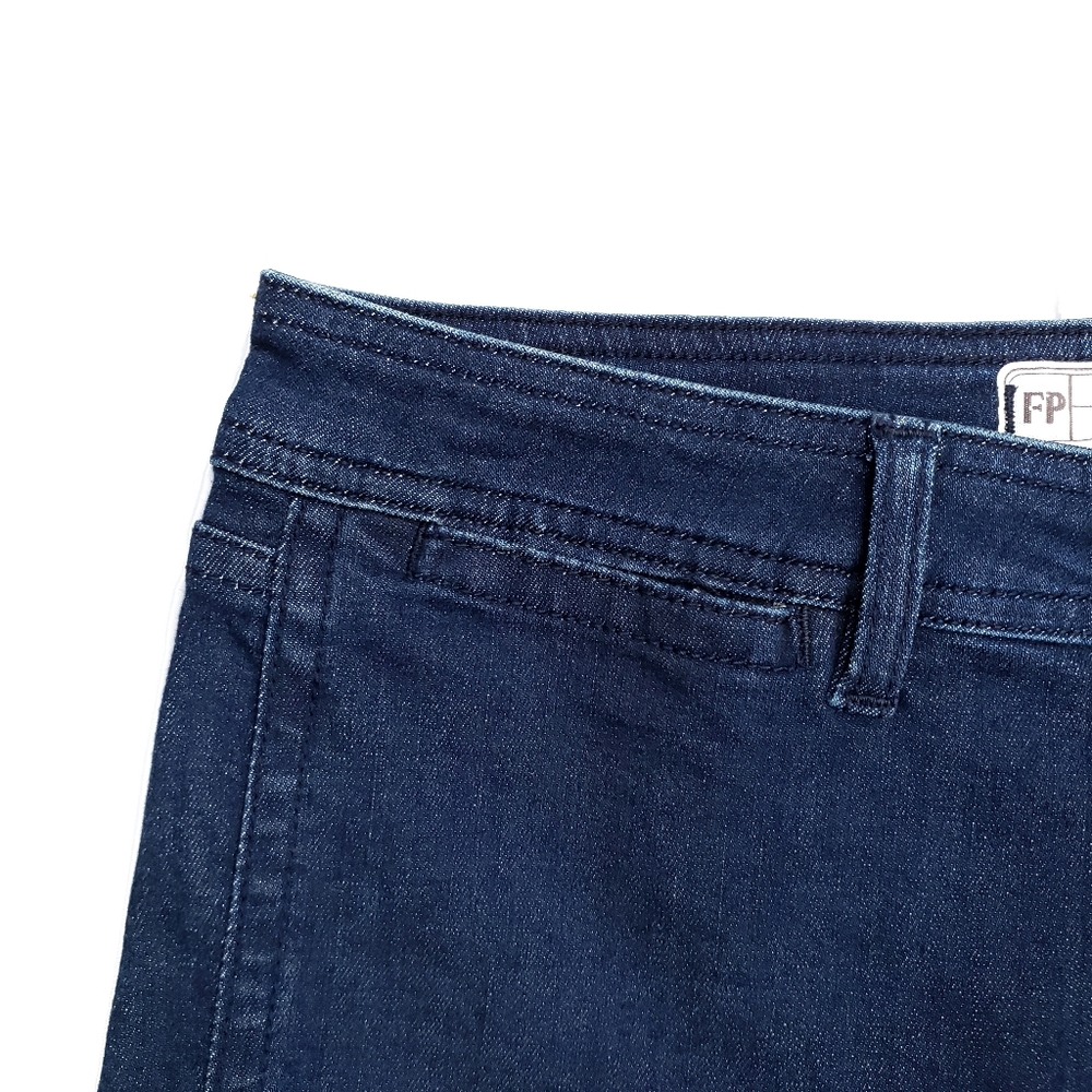 Free People So Chic Biker Shorts - Picture 3 of 6